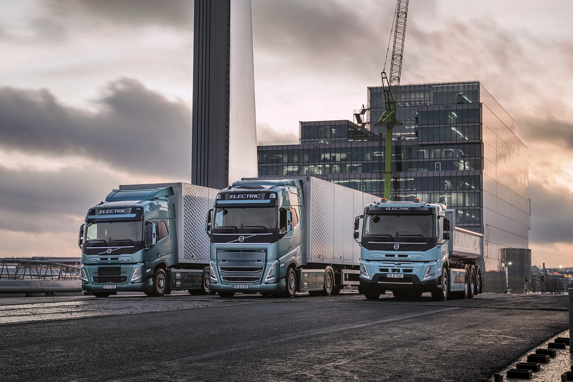 Volvo Lastvagnar är nu redo att elektrifiera en stor del av varutransporterna.